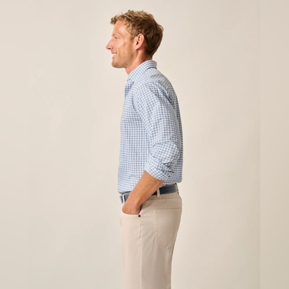 Johnnie-O Hangin’ Out Performance Button Up Shirt Large - Picture 2 of 9